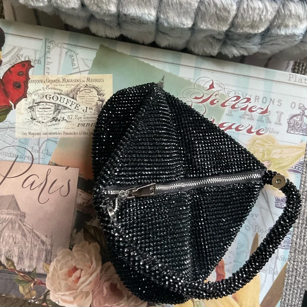 Mesh Sparkle Pouch - Picture 2 of 6